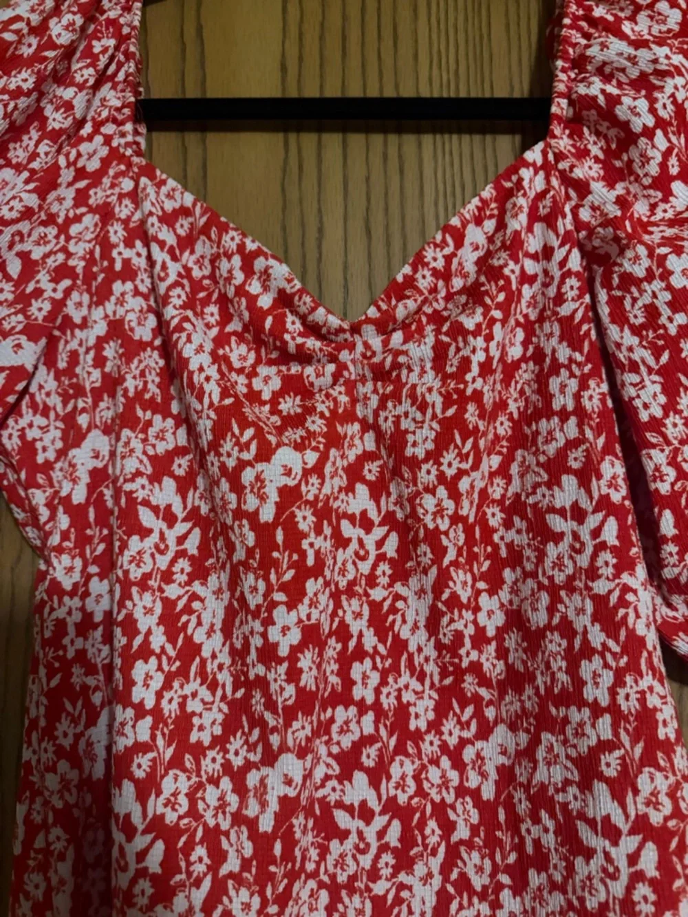 ANTHROPOLOGY CARMINE puff sleeve blouse size L